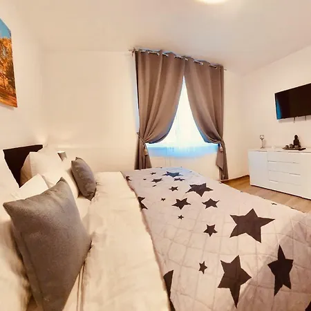 Apartament Comfort Primaverii Rîşnov Exterior foto